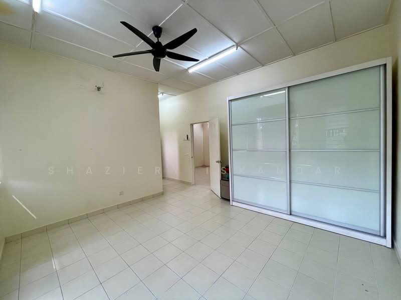 2-storey Terraced House for Sale in Alam Budiman (Shah Alam) - Shaziery Iskandar - PropertyGuru.com.my