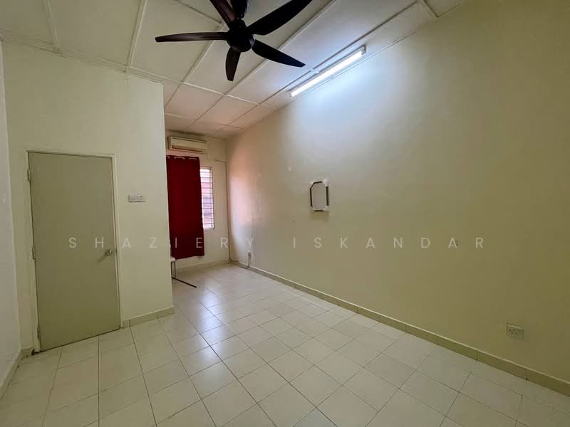 2-storey Terraced House for Sale in Alam Budiman (Shah Alam) - Shaziery Iskandar - PropertyGuru.com.my