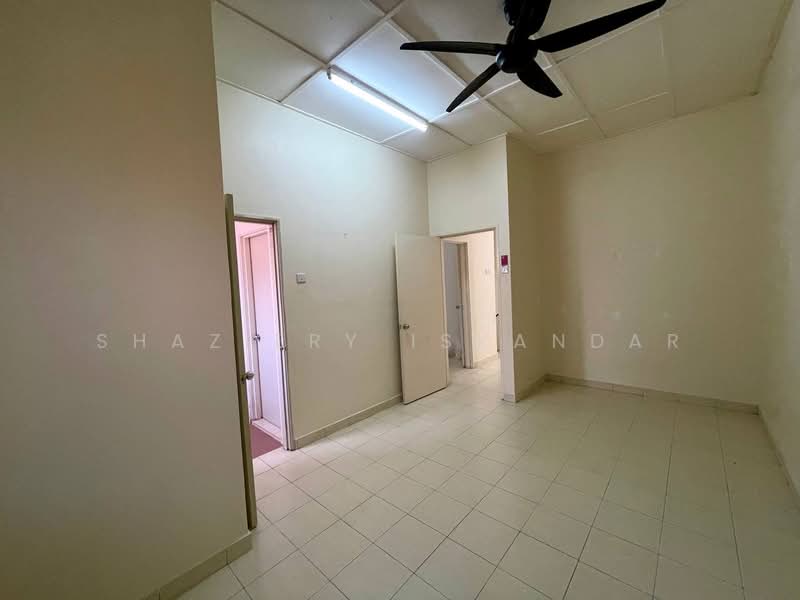 2-storey Terraced House for Sale in Alam Budiman (Shah Alam) - Shaziery Iskandar - PropertyGuru.com.my