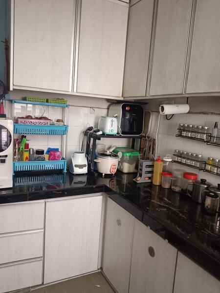 2-storey Terraced House for Sale in Bandar Rinching (Semenyih) - Soon Sheng Law - Kitchen - PropertyGuru.com.my