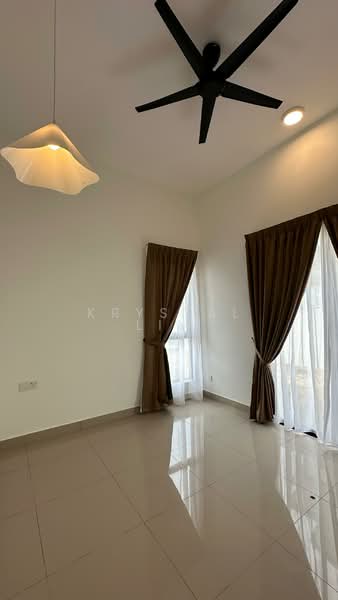 Sejati Lakeside 2 untuk Untuk Disewa - RM 5,600 /bulan, Mac 2026 - Interior - PropertyGuru.com.my