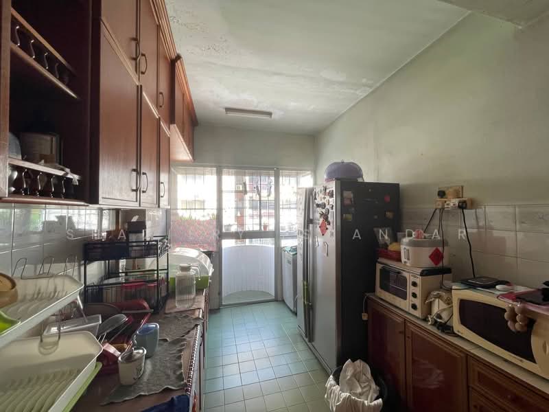 Meadow Park 3 untuk Untuk Dijual - RM 330,000, Feb 2026 - Kitchen - PropertyGuru.com.my