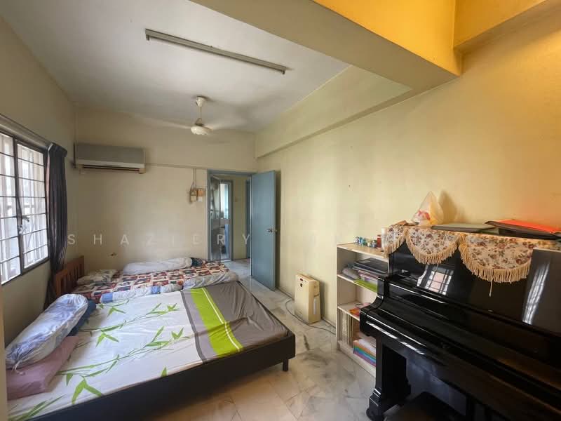Meadow Park 3 untuk Untuk Dijual - RM 330,000, Feb 2026 - Bedroom - PropertyGuru.com.my