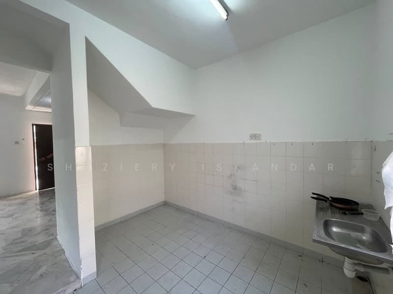 2-storey Terraced House for Sale in Taman Mega Jaya (Ampang) - Shaziery Iskandar - Kitchen - PropertyGuru.com.my