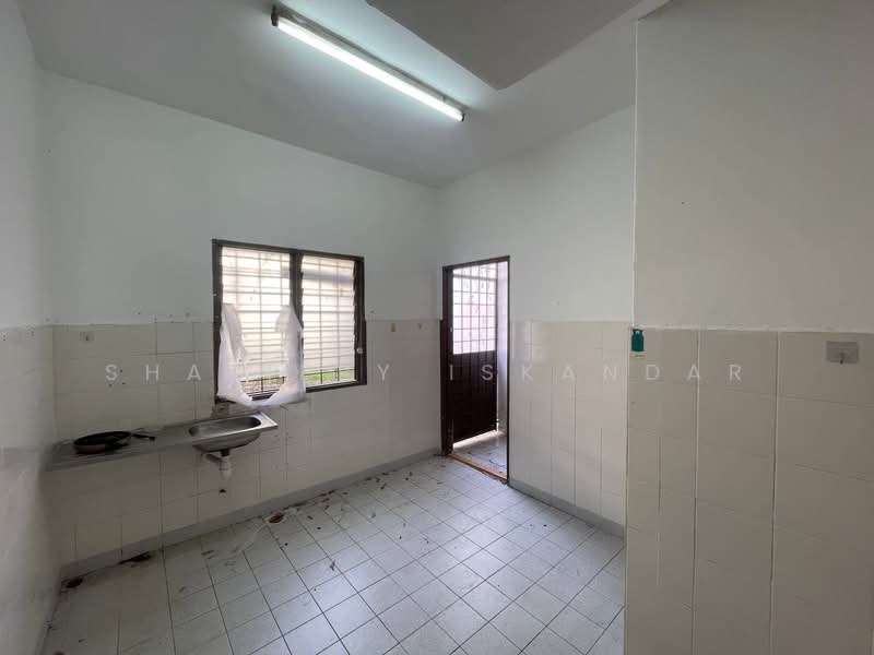 2-storey Terraced House for Sale in Taman Mega Jaya (Ampang) - Shaziery Iskandar - Kitchen - PropertyGuru.com.my