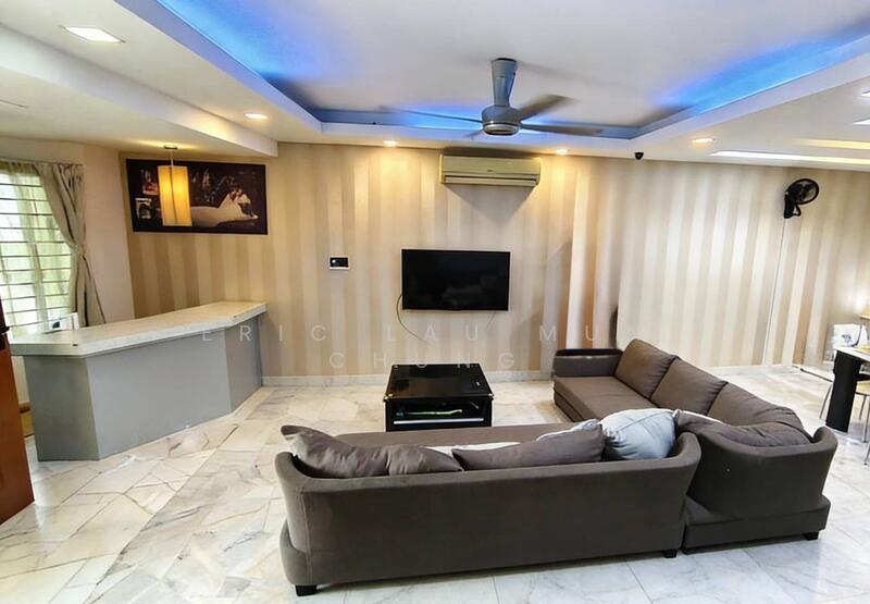 2-storey Terraced House for Sale in Puchong (Selangor) - Eric Lau Mun Chung - Living Room - PropertyGuru.com.my