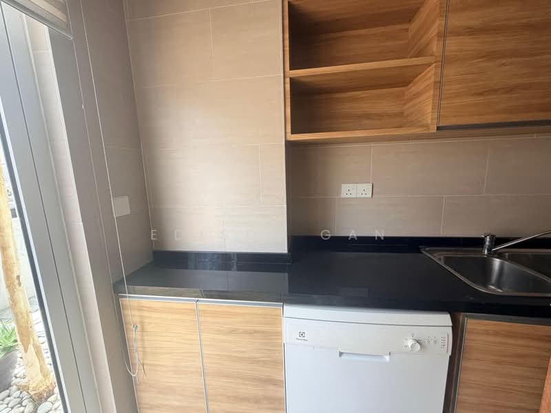 Rumah Berkembar untuk Dijual di Desa Sri Hartamas (Sri Hartamas) - Edison Gan - Kitchen - PropertyGuru.com.my