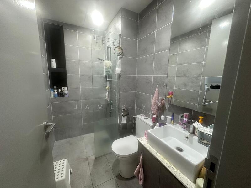 Servis Apartment untuk Disewa di Millerz Square Serviced Residence - James Yap - Bathroom - PropertyGuru.com.my