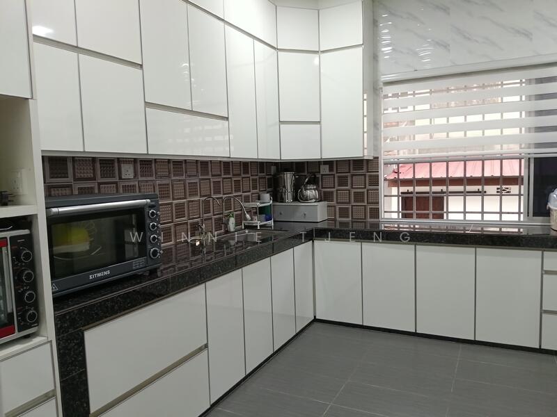2-storey Terraced House for Sale in Taman Bernam Baru (Tanjung Malim) - Winnie Tjeng - Kitchen - PropertyGuru.com.my