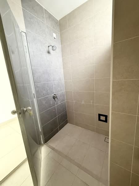 Terraced House for Sale in Taman Ponderosa (Johor Bahru) - Yik Tat - Bathroom - PropertyGuru.com.my