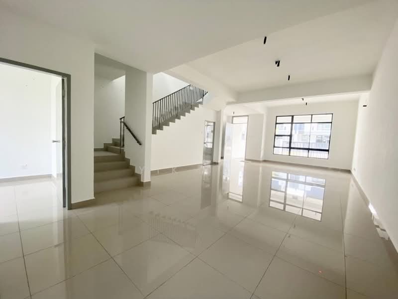 Terraced House for Sale in Taman Ponderosa (Johor Bahru) - Yik Tat - PropertyGuru.com.my
