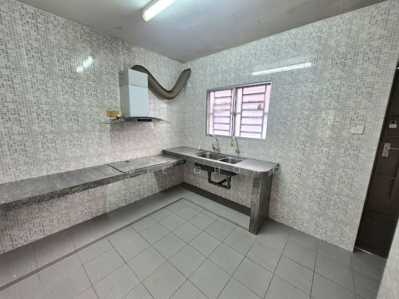 2-storey Terraced House for Sale in Taman Rapat Permai (Ipoh) - Amie Chong - Kitchen - PropertyGuru.com.my