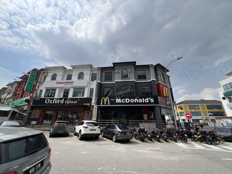 Shop for Sale in Usj 10 (Subang Jaya) - Wai Yen Chin - Exterior - PropertyGuru.com.my