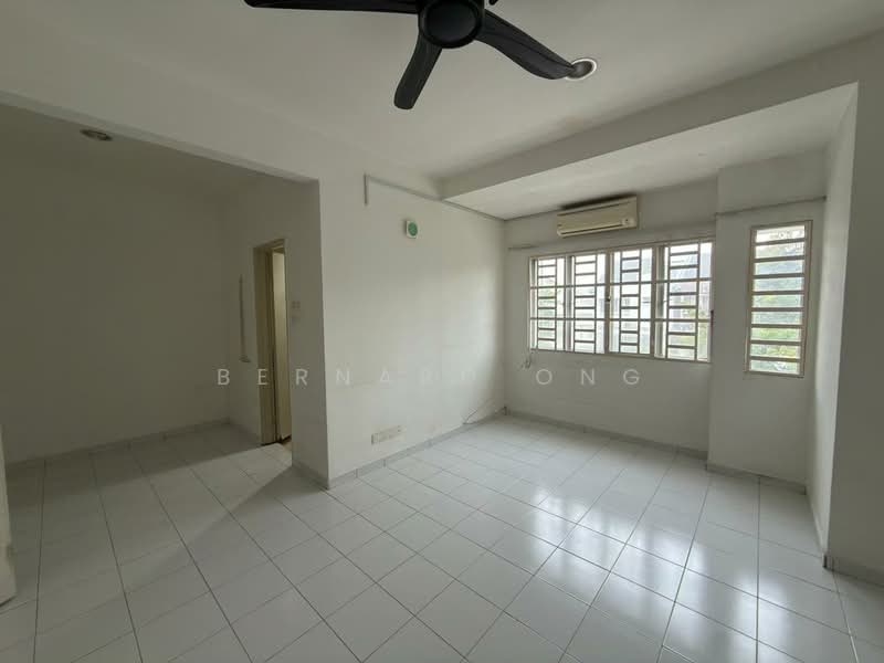 2-storey Terraced House for Sale in Rawang (Selangor) - Bernard Ong - Living Room - PropertyGuru.com.my