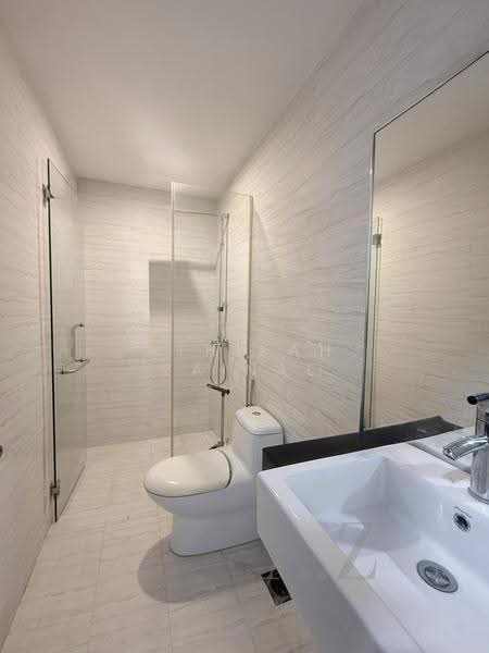 Semi-Detached House for Sale in Taman Melawati (Ulu Kelang) - Athikah Zainal - Bathroom - PropertyGuru.com.my