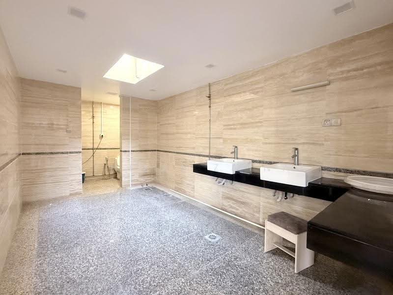 Semi-Detached House for Sale in Taman Melawati (Ulu Kelang) - Athikah Zainal - Bathroom - PropertyGuru.com.my