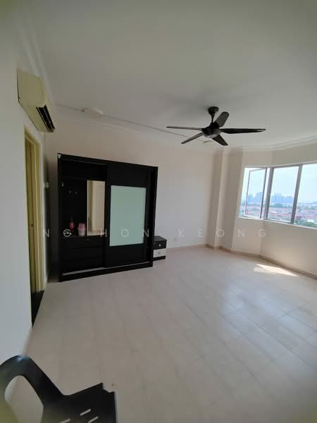Condominium for Rent at Koi Tropika - Ng Hon Keong - Master room with air cond - PropertyGuru.com.my