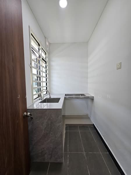 Terraced House for Rent in Kota Warisan (Sepang) - Jacob Simmon - Kitchen - PropertyGuru.com.my