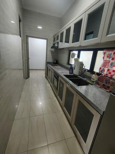 Laguna Heights (Bukit Laguna) untuk Untuk Disewa - RM 5,000 /bulan, Feb 2026 - Kitchen - PropertyGuru.com.my