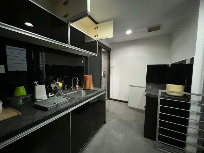 Service Residence for Sale at Empire Damansara - Kye Jon Tham - Kitchen - PropertyGuru.com.my