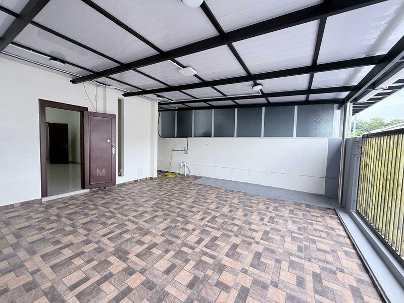 2-storey Terraced House for Sale in Bandar Sri Sendayan (Negeri Sembilan) - Marcus Yeow - Exterior - PropertyGuru.com.my