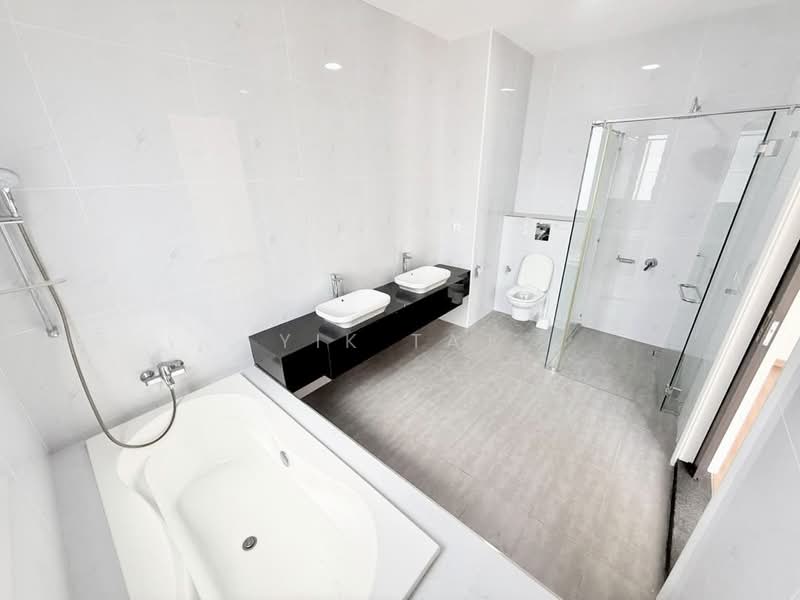 Semi-Detached House for Sale in Taman Ekoflora (Johor Bahru) - Yik Tat - PropertyGuru.com.my