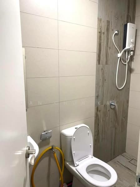 Servis Apartment untuk Disewa di Arte S - Gan Chun Kai - Bathroom - PropertyGuru.com.my