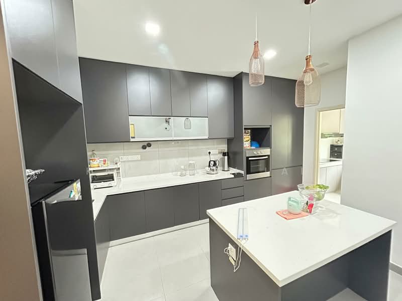3-storey Terraced House for Sale in Bandar Kinrara Seksyen 5 (Bandar Kinrara) - Kai Shwen Lai - Kitchen - PropertyGuru.com.my