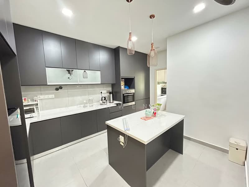 3-storey Terraced House for Sale in Bandar Kinrara Seksyen 5 (Bandar Kinrara) - Kai Shwen Lai - Kitchen - PropertyGuru.com.my