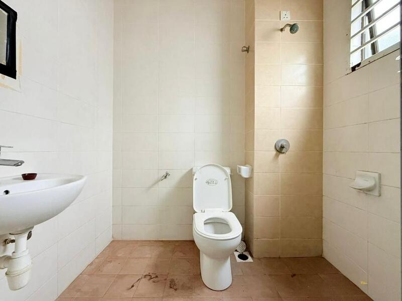 2-storey Terraced House for Sale in Shah Alam (Selangor) - Alwin Lee - Bathroom - PropertyGuru.com.my