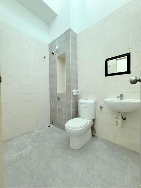2-storey Terraced House for Sale in Shah Alam (Selangor) - Alwin Lee - Bathroom - PropertyGuru.com.my