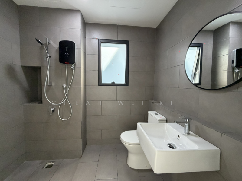 Maya Ara Residences untuk Untuk Disewa - RM 2,200 /bulan, Feb 2026 - Bathroom - PropertyGuru.com.my