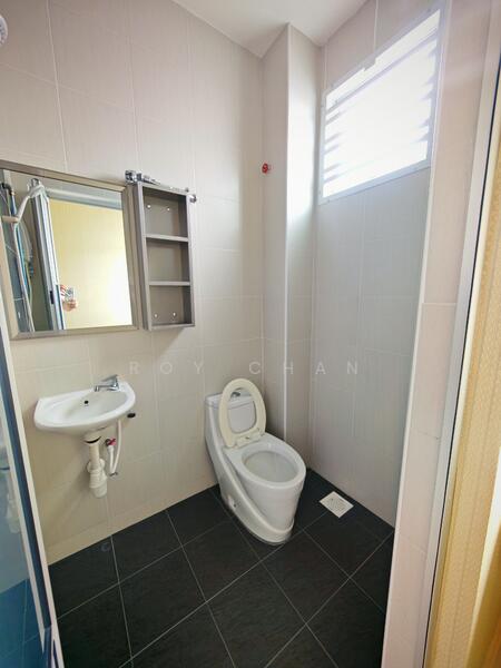 2-storey Terraced House for Rent in Bandar Jaya Putra (Johor Bahru) - Roy Chan - Bathroom - PropertyGuru.com.my