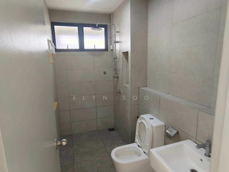 Rumah Teres 2-Tingkat untuk Dijual di Bandar Rimbayu (Telok Panglima Garang) - Elyn Soo - Bathroom - PropertyGuru.com.my