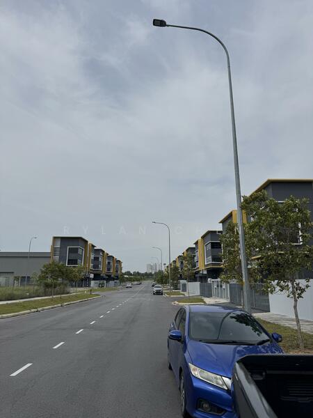 Semi-D Factory for Sale in Nilai (Negeri Sembilan) - Rylan Chen - Exterior - PropertyGuru.com.my