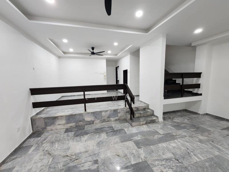 Untuk Disewa - Tun Aminah Tuns Aminahs Tun Aminahs