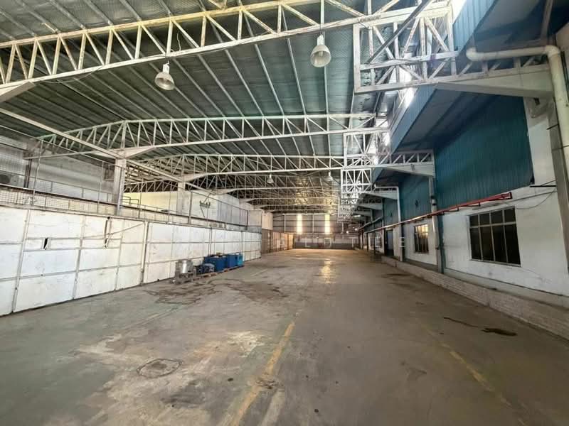 Warehouse for Rent in Parit Buntar (Perak) - Crystal Tee - Interior - PropertyGuru.com.my