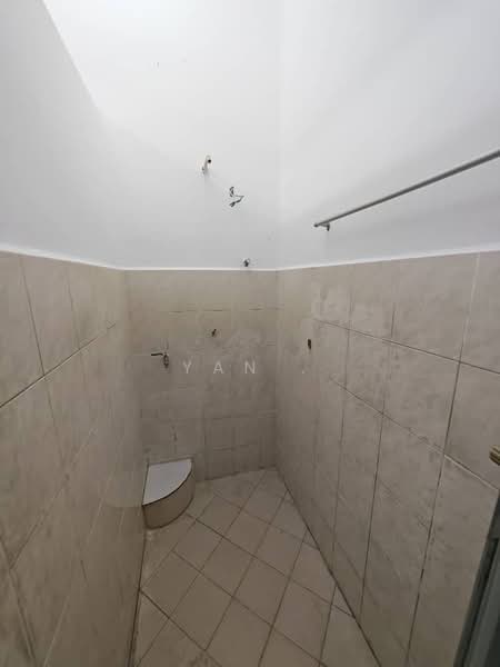 1-storey Terraced House for Sale in Taman Impian Indah (Bukit Mertajam) - Yan . - Bathroom - PropertyGuru.com.my