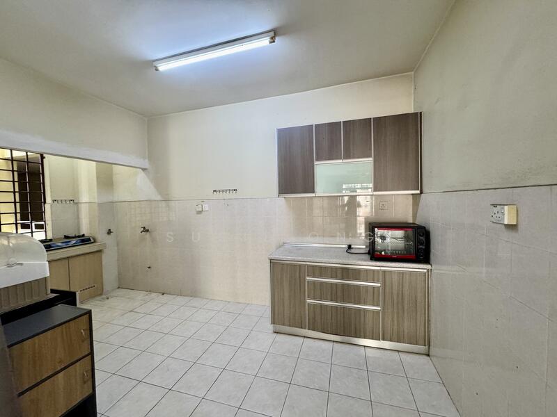 Condominium for Sale at Platinum Hill PV 5 - Susie Ong - Kitchen - PropertyGuru.com.my