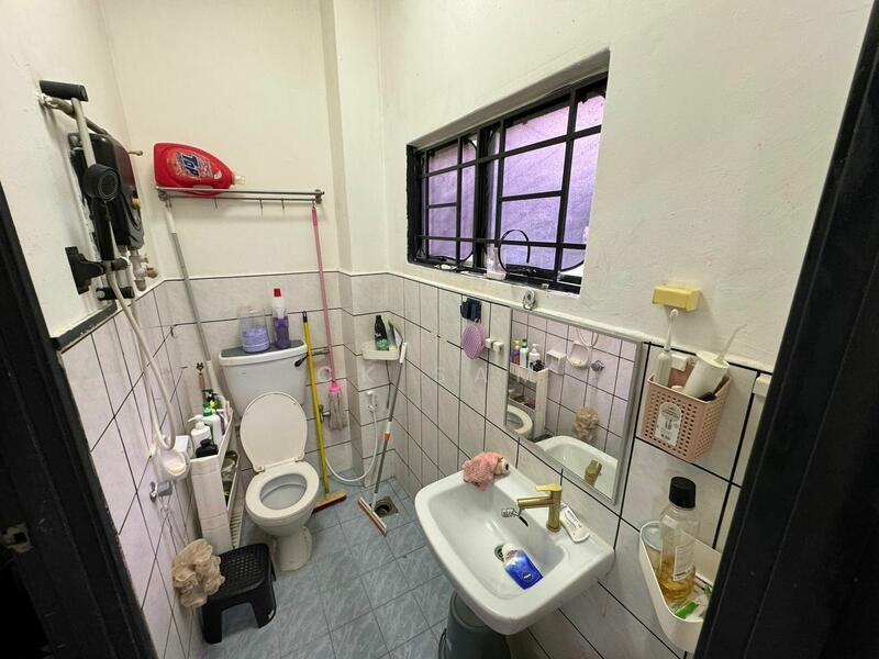 Taman Tun Perak untuk Untuk Dijual - RM 475,000, Mac 2026 - Bathroom - PropertyGuru.com.my