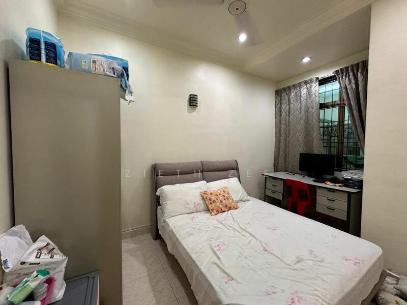 2-storey Terraced House for Sale in Bandar Cemerlang (Ulu Tiram) - Zieth Zee - Bedroom - PropertyGuru.com.my