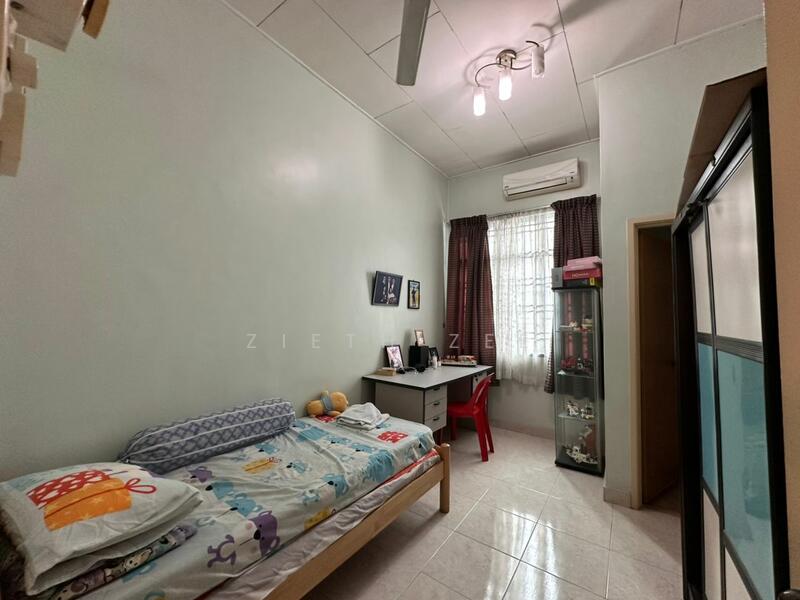 2-storey Terraced House for Sale in Bandar Cemerlang (Ulu Tiram) - Zieth Zee - Bedroom - PropertyGuru.com.my