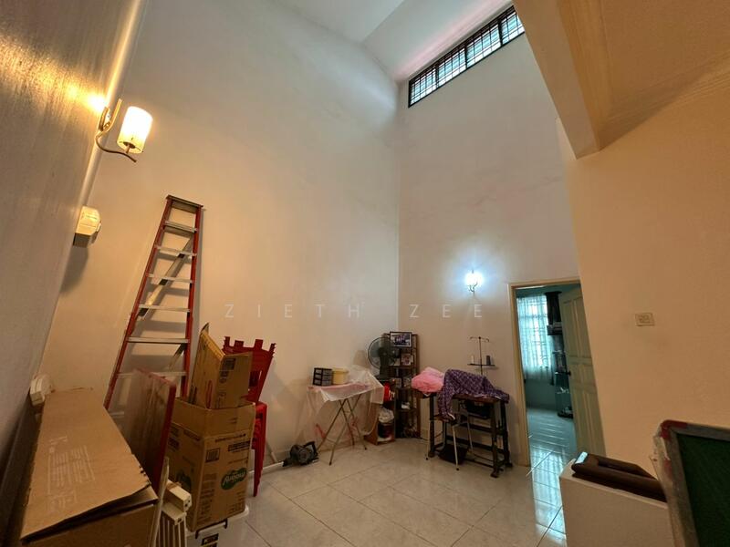 2-storey Terraced House for Sale in Bandar Cemerlang (Ulu Tiram) - Zieth Zee - Interior - PropertyGuru.com.my