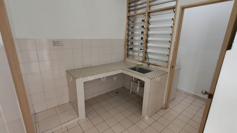 Pangsapuri untuk Disewa di Pangsapuri Lagoon Perdana - Jimmy Low - Kitchen - PropertyGuru.com.my