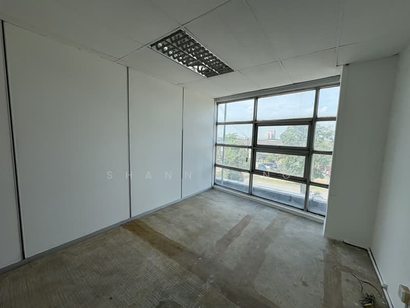 Shop / Office for Rent in Usj 10 (Subang Jaya) - Shann Wong - New Painted - PropertyGuru.com.my