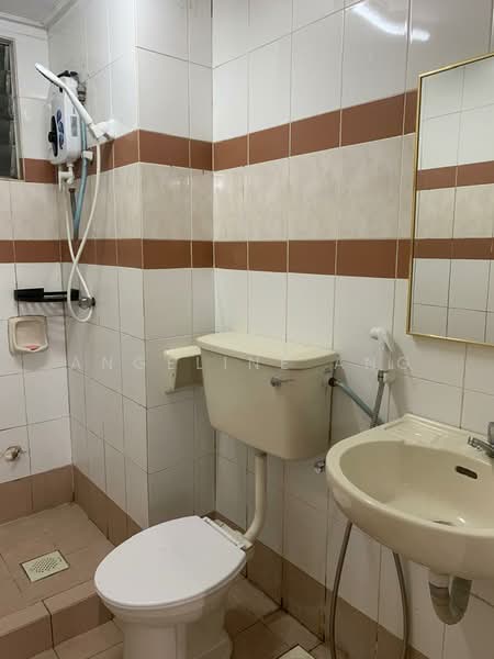 Rhythm Avenue untuk Untuk Disewa - RM 1,300 /bulan, Mac 2026 - Bathroom - PropertyGuru.com.my