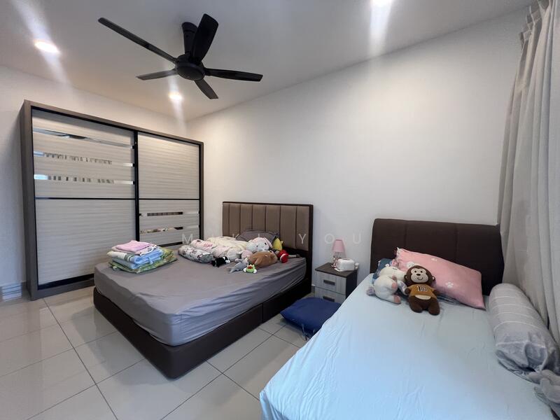 Rumah Teres 2 Tingkat untuk Dijual di Bandar Rimbayu (Telok Panglima Garang) - Miki You - Bedroom - PropertyGuru.com.my