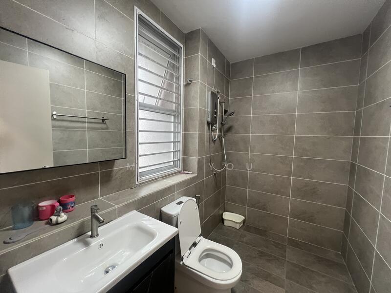 Rumah Teres 2 Tingkat untuk Dijual di Bandar Rimbayu (Telok Panglima Garang) - Miki You - Bathroom - PropertyGuru.com.my
