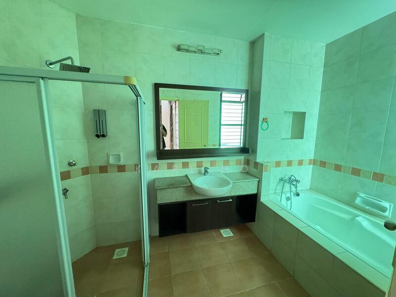 2-storey Terraced House for Sale in Taman Impian Emas (Skudai) - Karl Ho - Bathroom - PropertyGuru.com.my