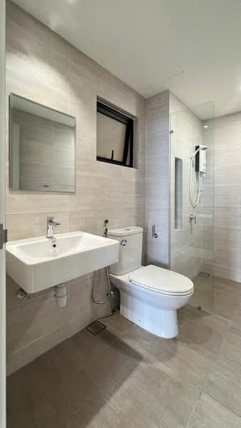 Servis Apartment untuk Disewa di SouthPlace Residences @ Tropicana Metropark - Krystal Ng - Bathroom - PropertyGuru.com.my